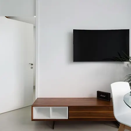 Disfruta De La Brisa Marina Desde La Terraza De Atico Con Solarium Apartman *