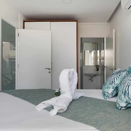 Disfruta De La Brisa Marina Desde La Terraza De Atico Con Solarium Apartment *